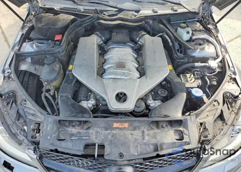 2012 Mercedes-Benz C 63 Amg z USA, uszkodzony, nr VIN WDDGF7HB3CA627176